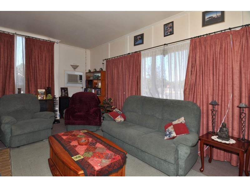 284 Oaklands Road, Park Holme SA 5043