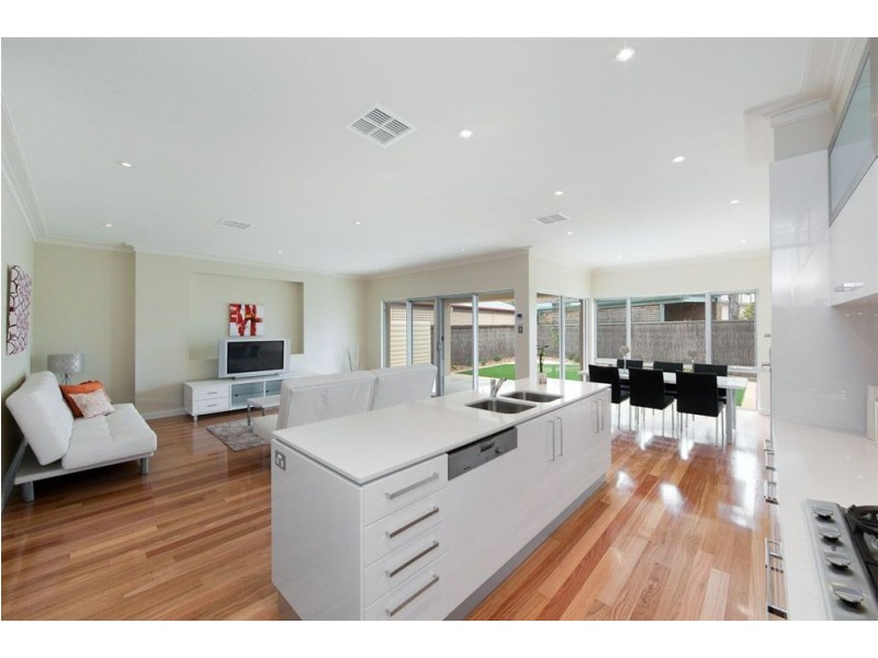 55 McDonald Grove, West Lakes SA 5021