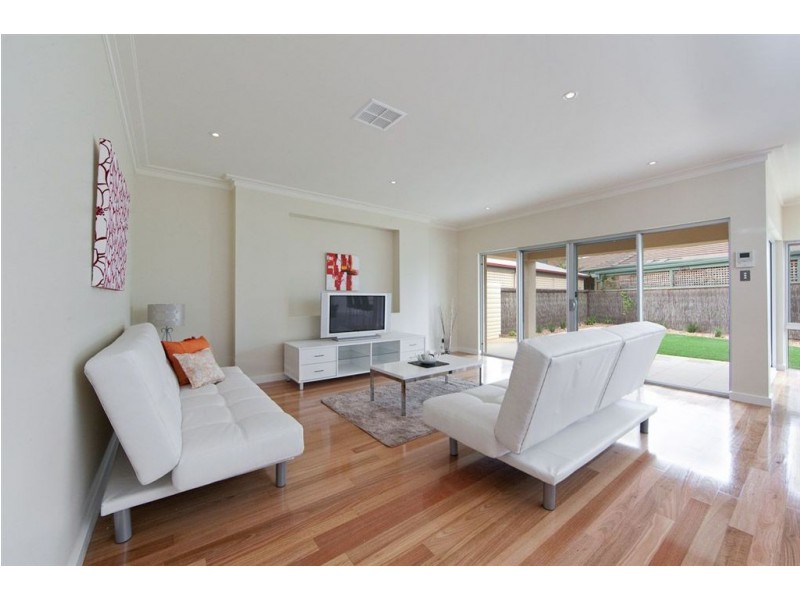 55 McDonald Grove, West Lakes SA 5021