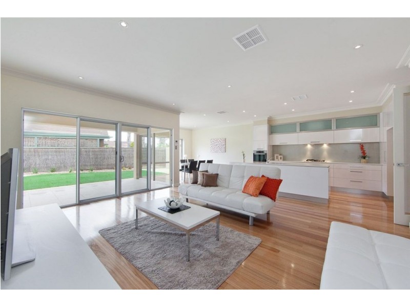 55 McDonald Grove, West Lakes SA 5021