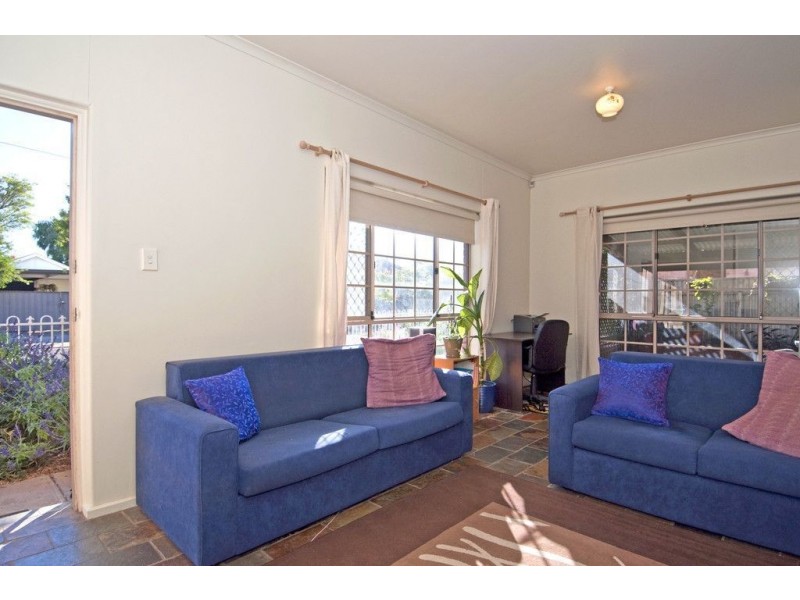 79 Second Avenue, Woodville Gardens SA 5012