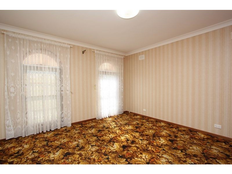 13 Gollop Crescent, Redwood Park SA 5097