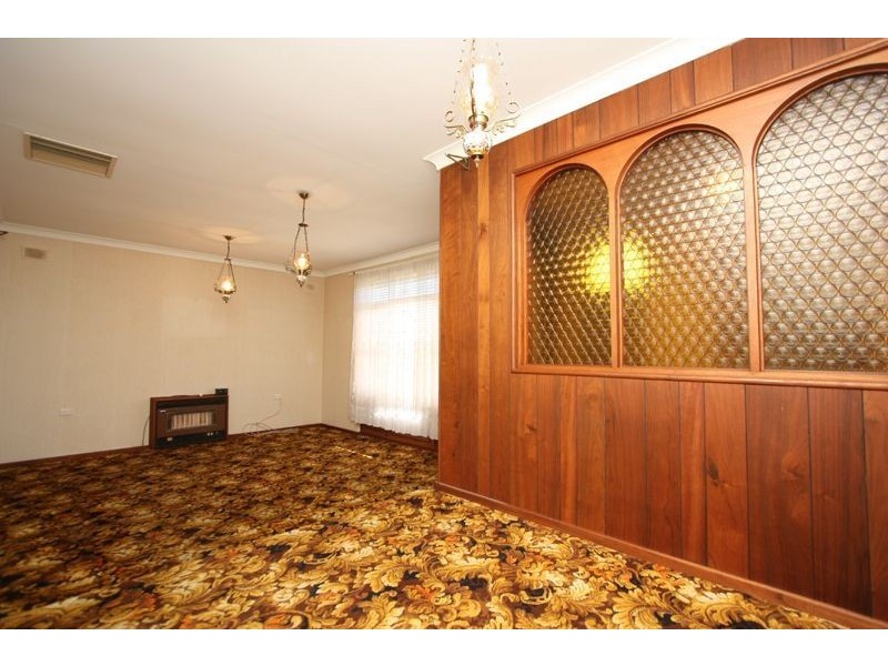 13 Gollop Crescent, Redwood Park SA 5097