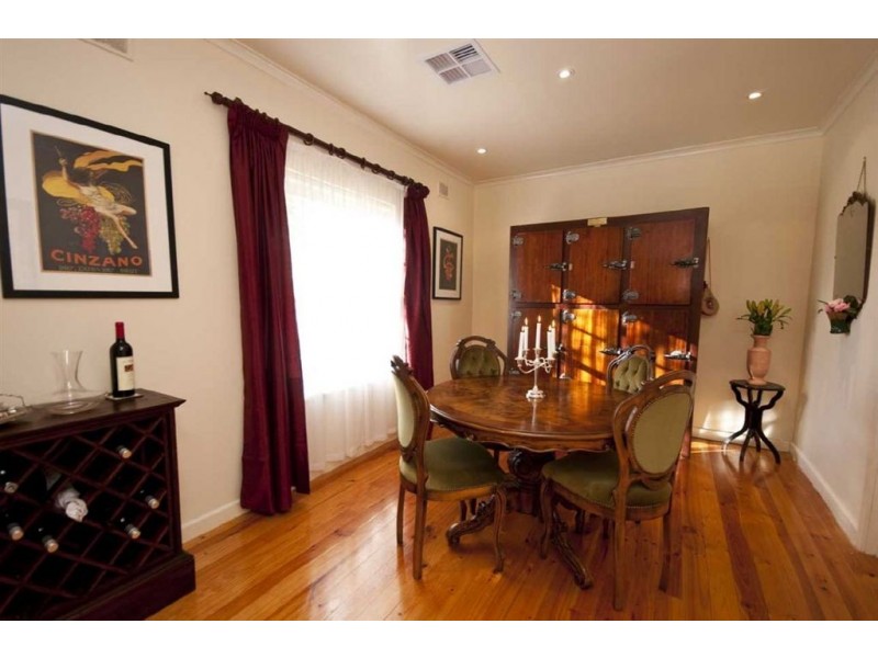 4 Coreega Avenue, Springfield SA 5062