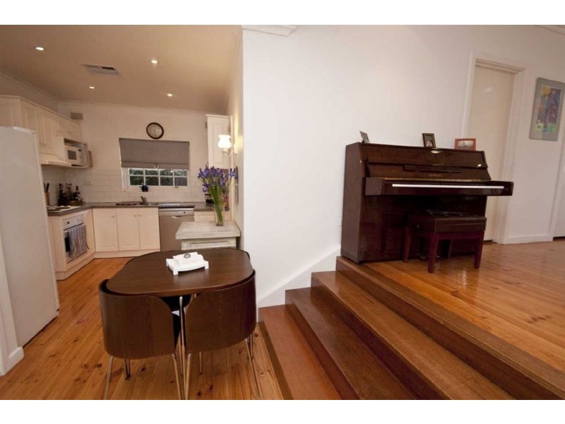 4 Coreega Avenue, Springfield SA 5062