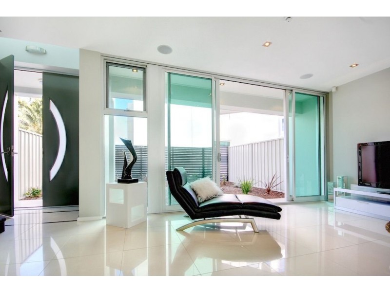 13/12-14 Adelphi Terrace, Glenelg North SA 5045