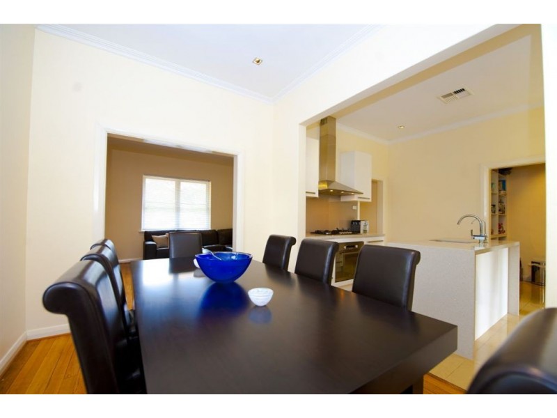 17 Windermere Avenue, Clapham SA 5062