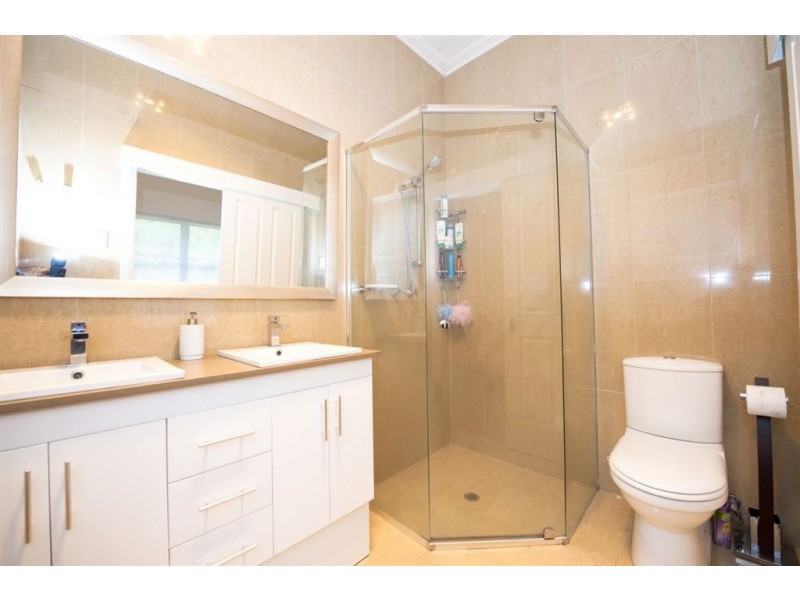 17 Windermere Avenue, Clapham SA 5062