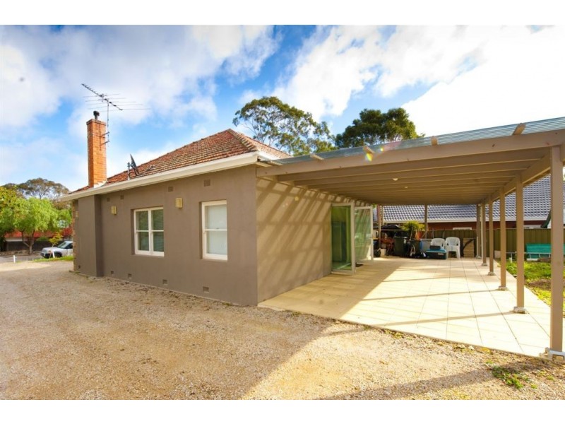 17 Windermere Avenue, Clapham SA 5062