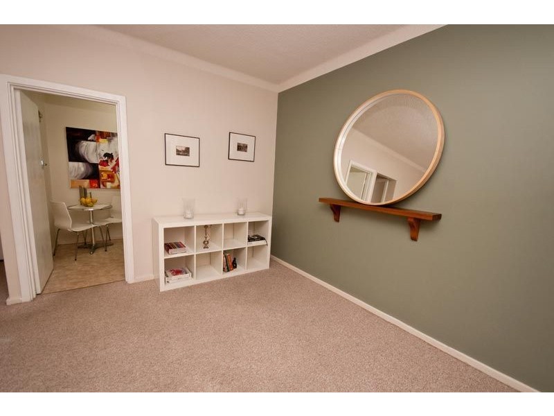 2/14 Byron Street, Glenelg SA 5045