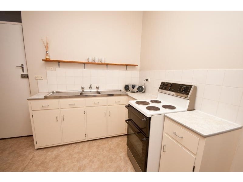 2/14 Byron Street, Glenelg SA 5045