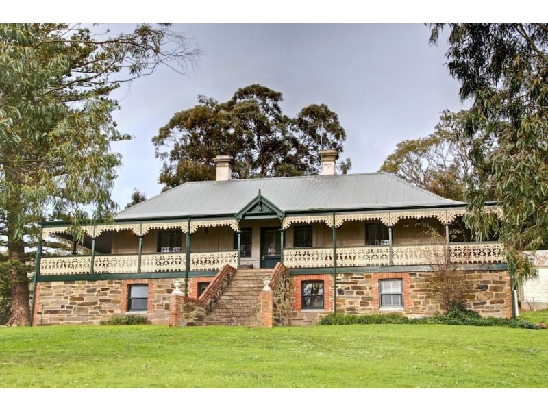 27 Stonebridge Drive, Aberfoyle Park SA 5159