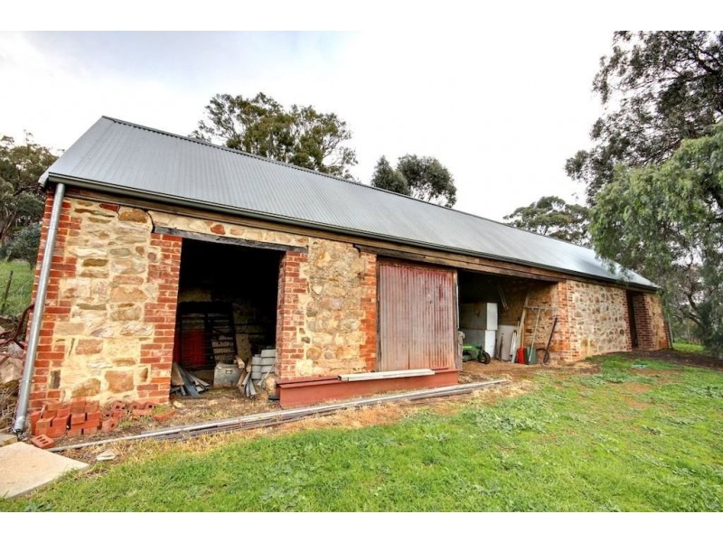 27 Stonebridge Drive, Aberfoyle Park SA 5159