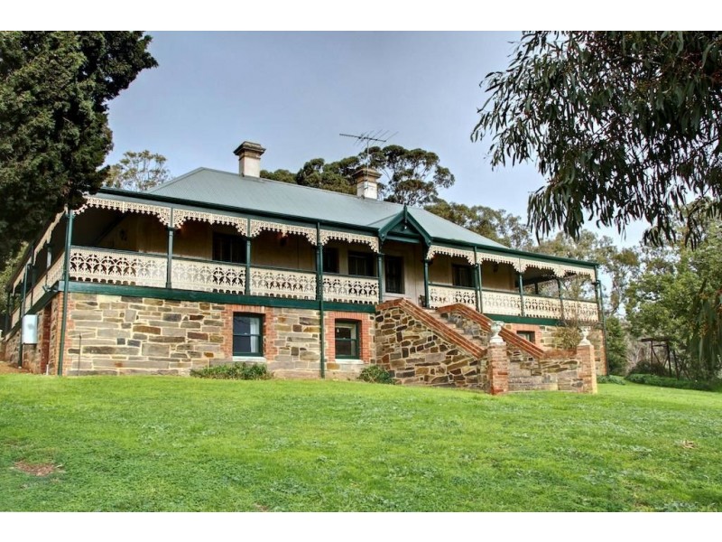 27 Stonebridge Drive, Aberfoyle Park SA 5159