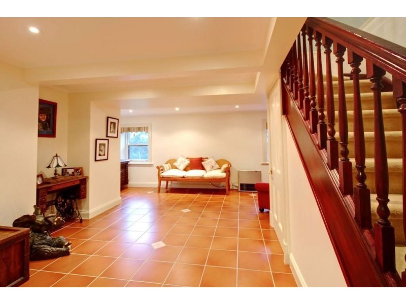 27 Stonebridge Drive, Aberfoyle Park SA 5159