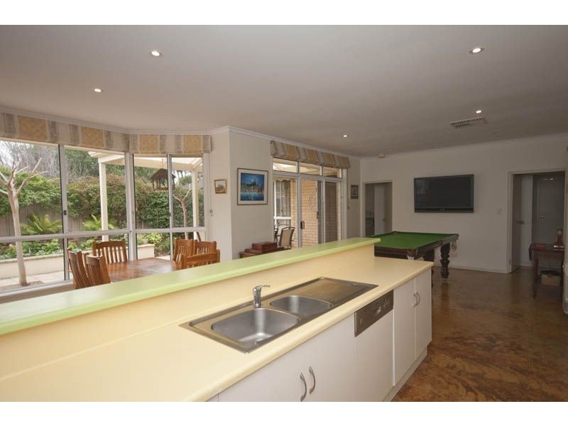 13 St Georges Way, Magill SA 5072