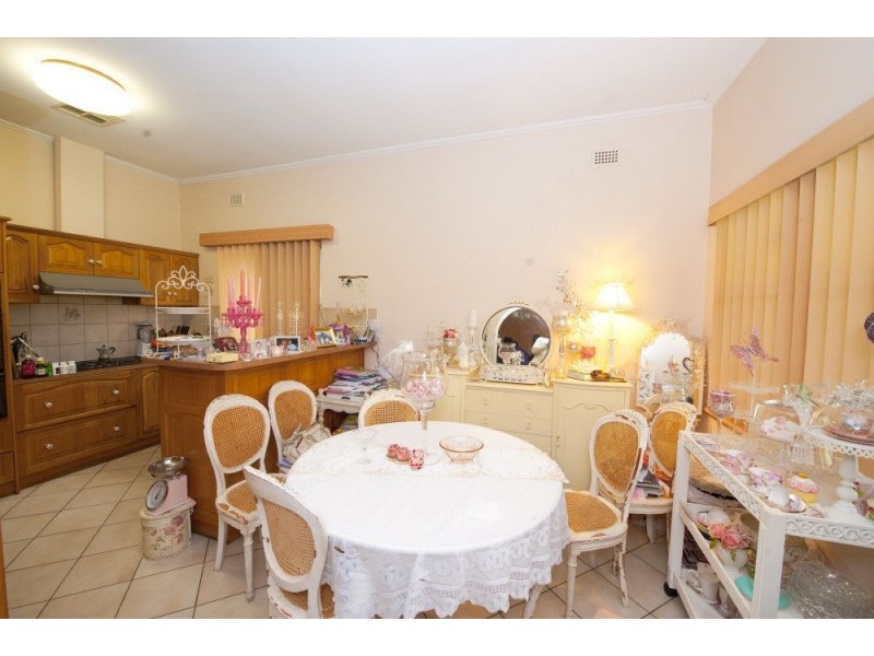 541 Torrens Road, Woodville SA 5011