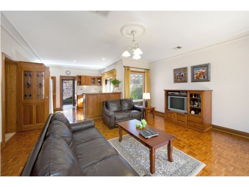 15 Coolibah Avenue, Kensington Gardens SA 5068