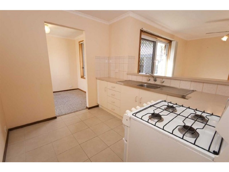 2/17 Sansom Road, Semaphore Park SA 5019
