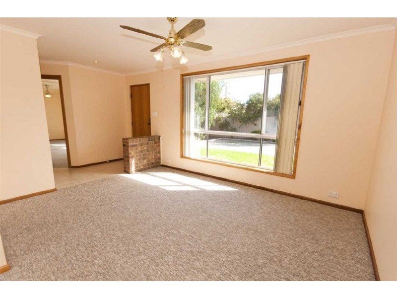 2/17 Sansom Road, Semaphore Park SA 5019