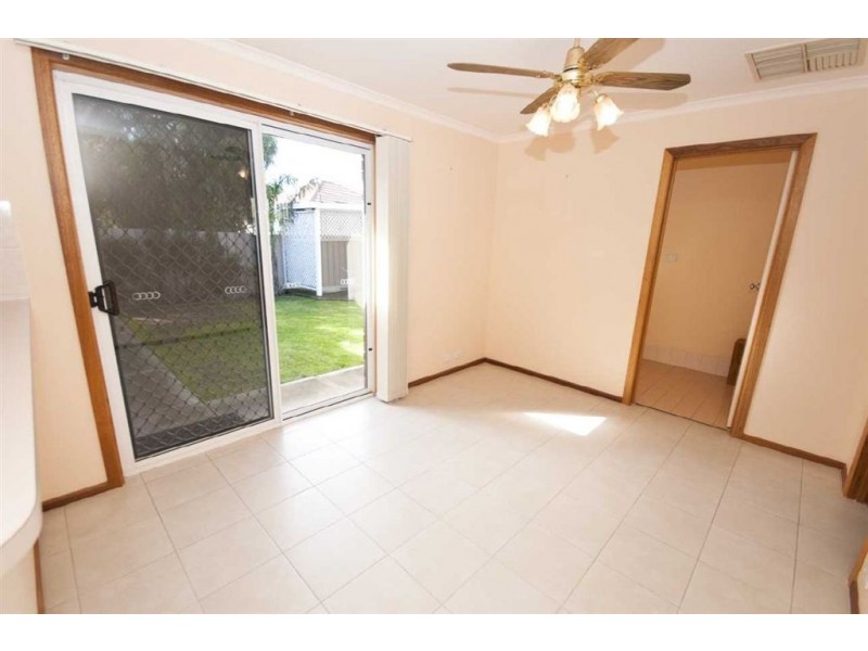 2/17 Sansom Road, Semaphore Park SA 5019