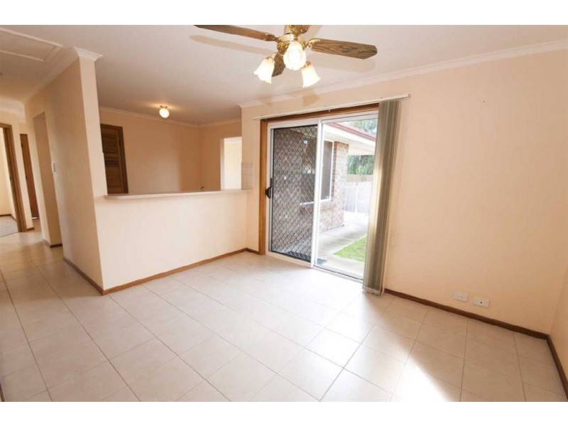 2/17 Sansom Road, Semaphore Park SA 5019