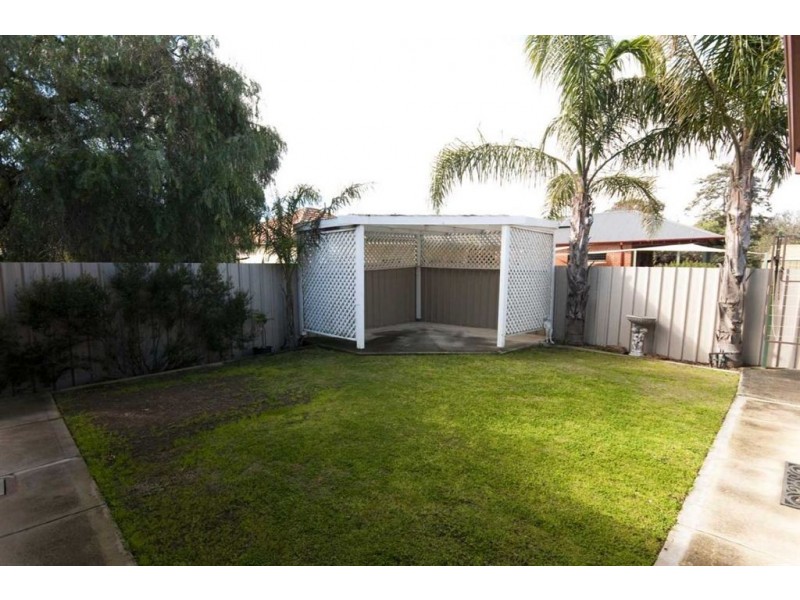 2/17 Sansom Road, Semaphore Park SA 5019