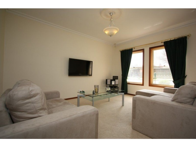 16 Third Street, Magill SA 5072