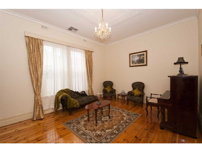 31 Harrow Terrace, Kingswood SA 5062