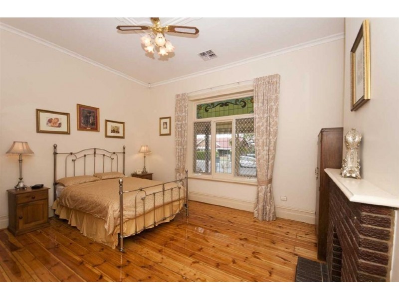 31 Harrow Terrace, Kingswood SA 5062