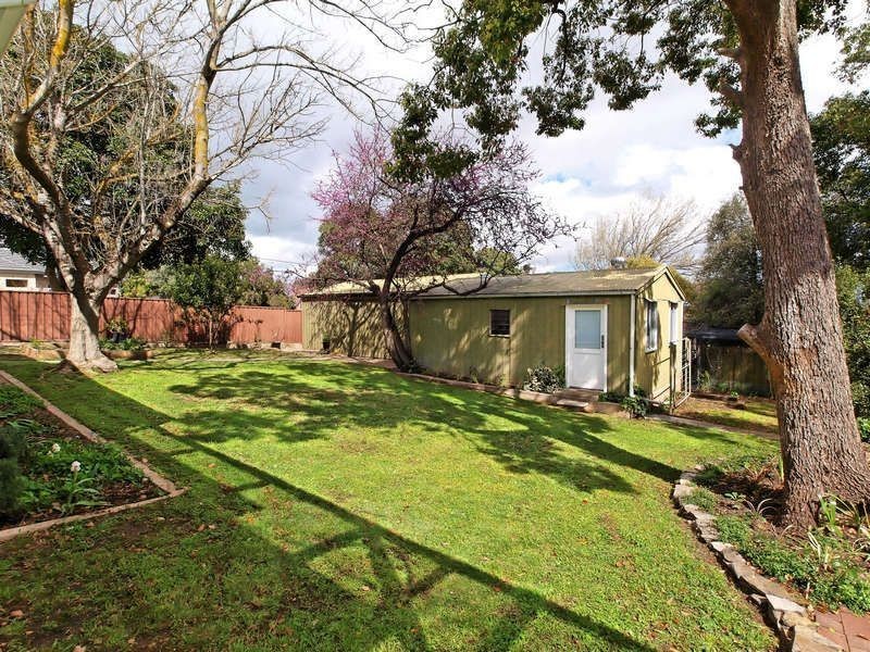15 Fernleigh Avenue, Beaumont SA 5066