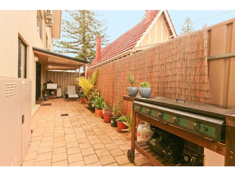 3/18 Broadway, Glenelg South SA 5045