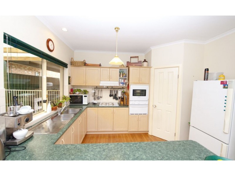 13 Condamine Street, Hillcrest SA 5086