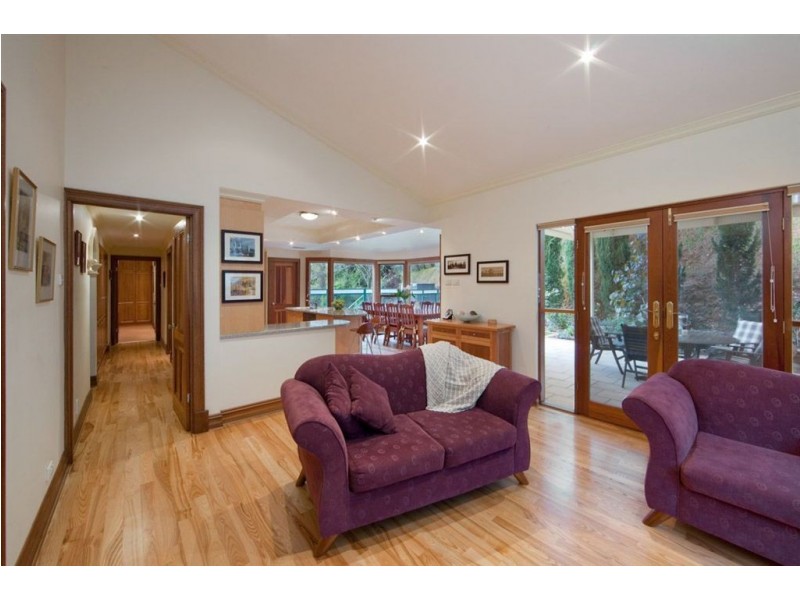 156 Waterfall Gully Road (adjacent Burnside), Waterfall Gully SA 5066