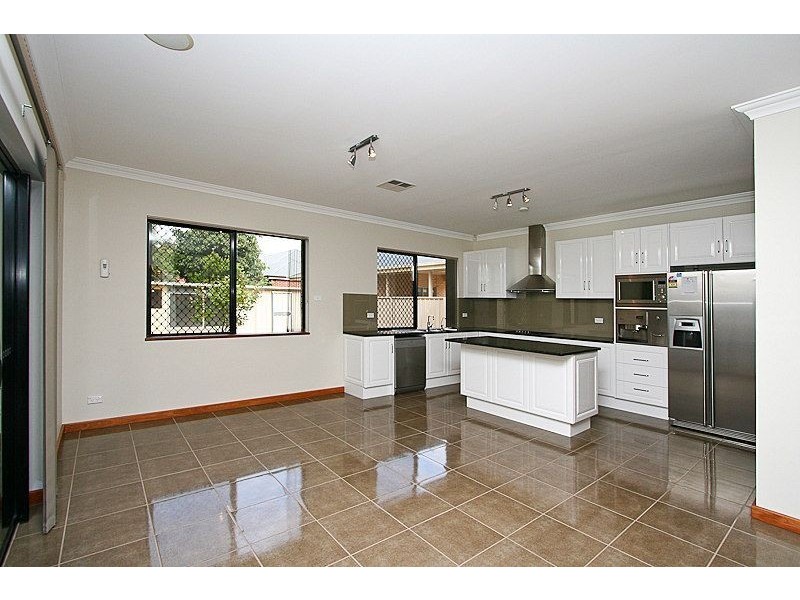 55 Ascot Avenue, Vale Park SA 5081