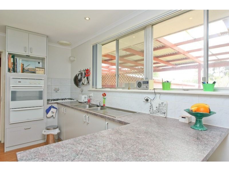 9 Radford Street, Happy Valley SA 5159