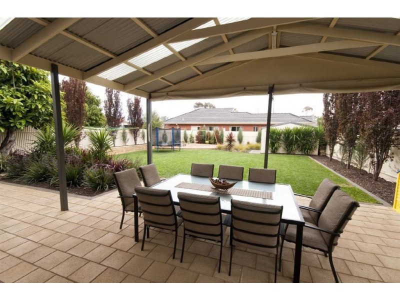 40 Robert Avenue, Broadview SA 5083