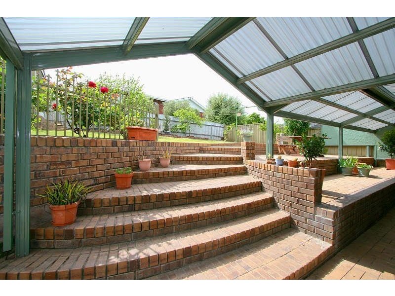 6 Bell Court, Valley View SA 5093