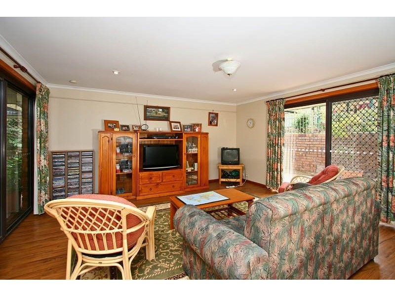 6 Bell Court, Valley View SA 5093