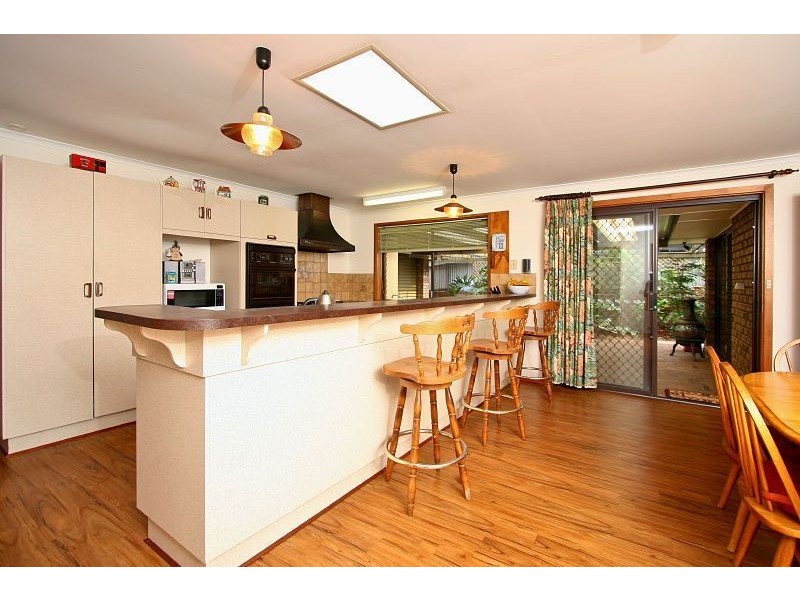6 Bell Court, Valley View SA 5093