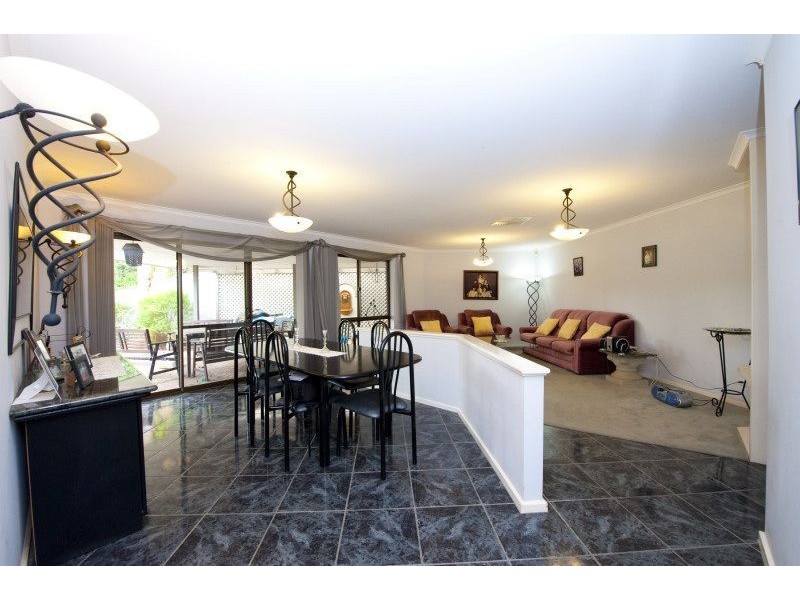 25 Riverside Grove, Dernancourt SA 5075