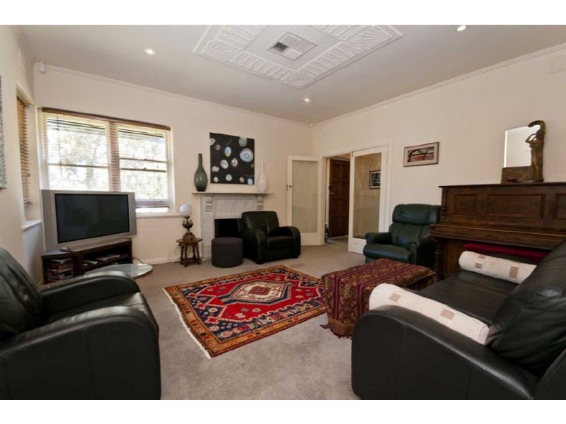 15 Rodda Road, Myrtle Bank SA 5064