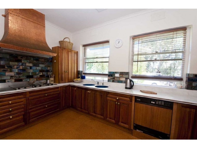 15 Rodda Road, Myrtle Bank SA 5064