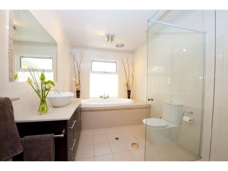 124 Ashbrook Avenue, Trinity Gardens SA 5068