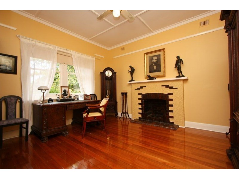 11 Lascelles Avenue, Beaumont SA 5066