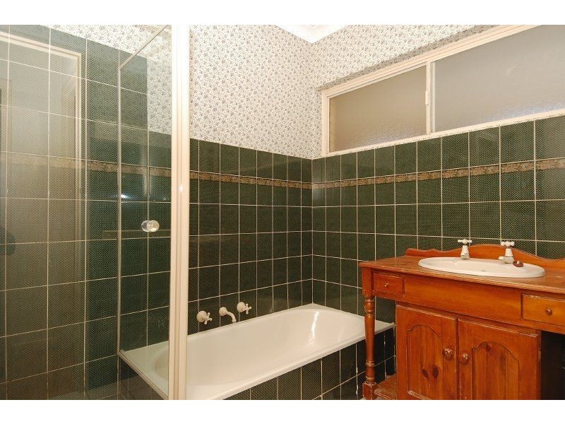 4 Elsworth Drive, Banksia Park SA 5091