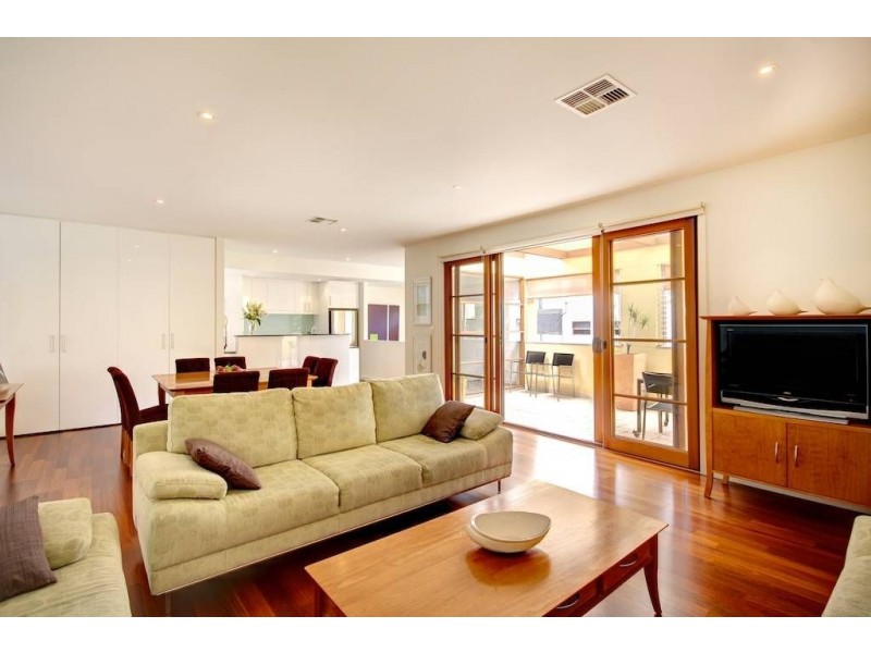 24 Howard Florey Street, Adelaide SA 5000