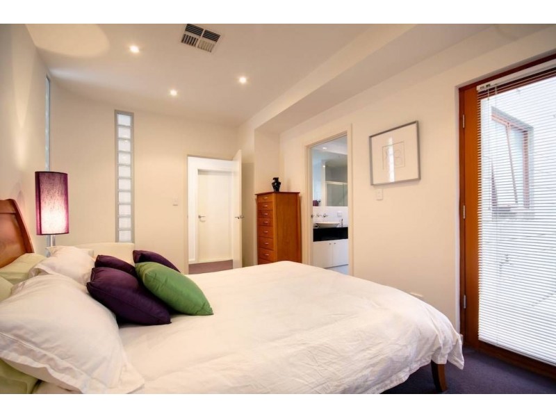 24 Howard Florey Street, Adelaide SA 5000