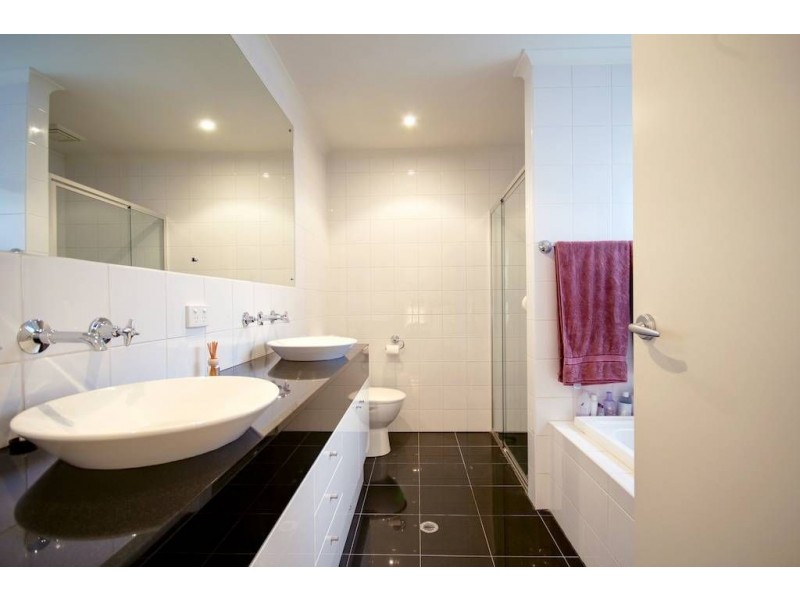 24 Howard Florey Street, Adelaide SA 5000