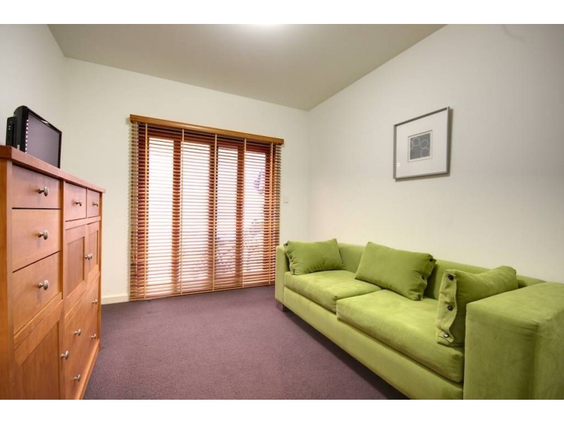 24 Howard Florey Street, Adelaide SA 5000